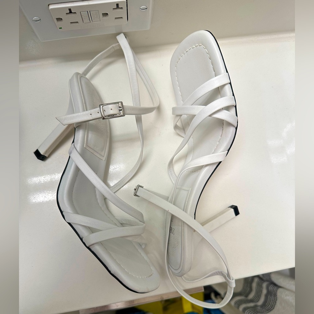 Zara white sandals with square toe